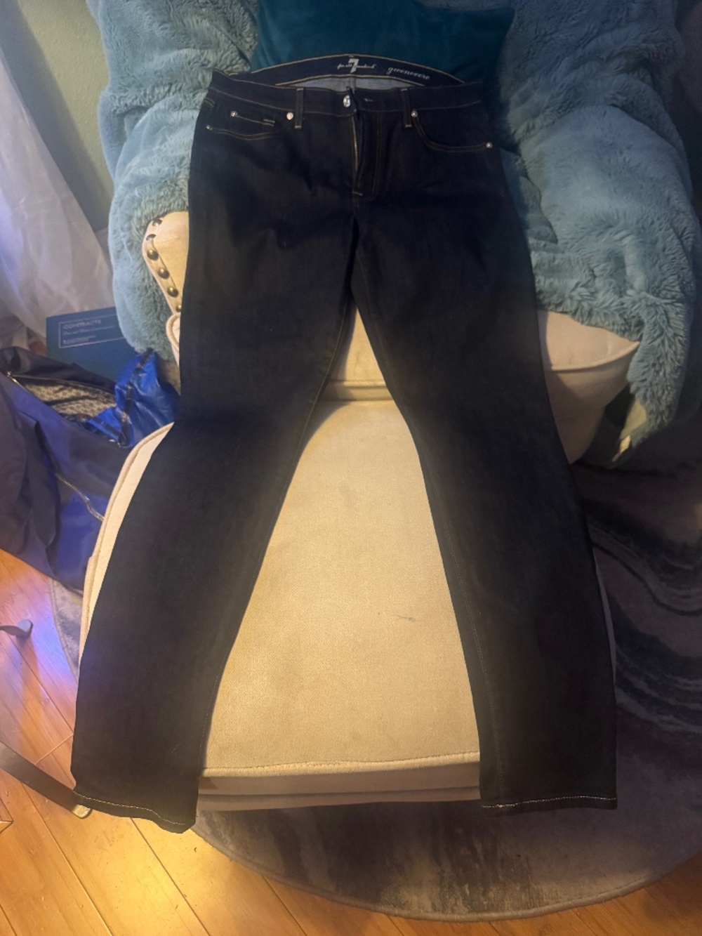 New w Tags 7 for All Mankind Gwenevere women's Jeans size 32-